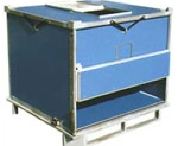 Containers with a Side Tilt Discharge System